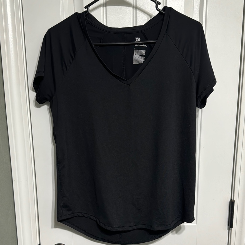 All In Motion Black Short Sleeve Tee
